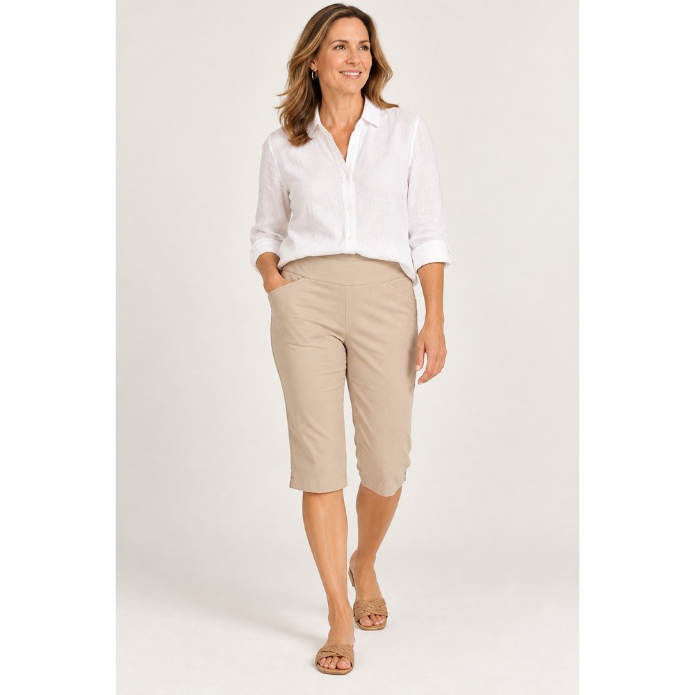 Chico's Women Perfect Stretch Capri Pants Size 2.5 Brown Pull On Career Casual